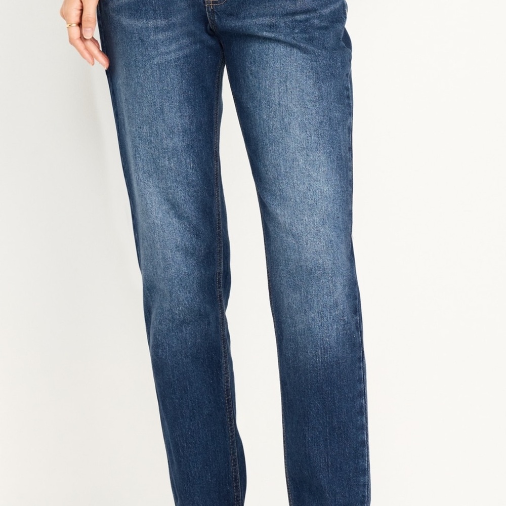 Old Navy Women's Dark and Light Blue Boyfriend Jeans - Picture 4 of 5